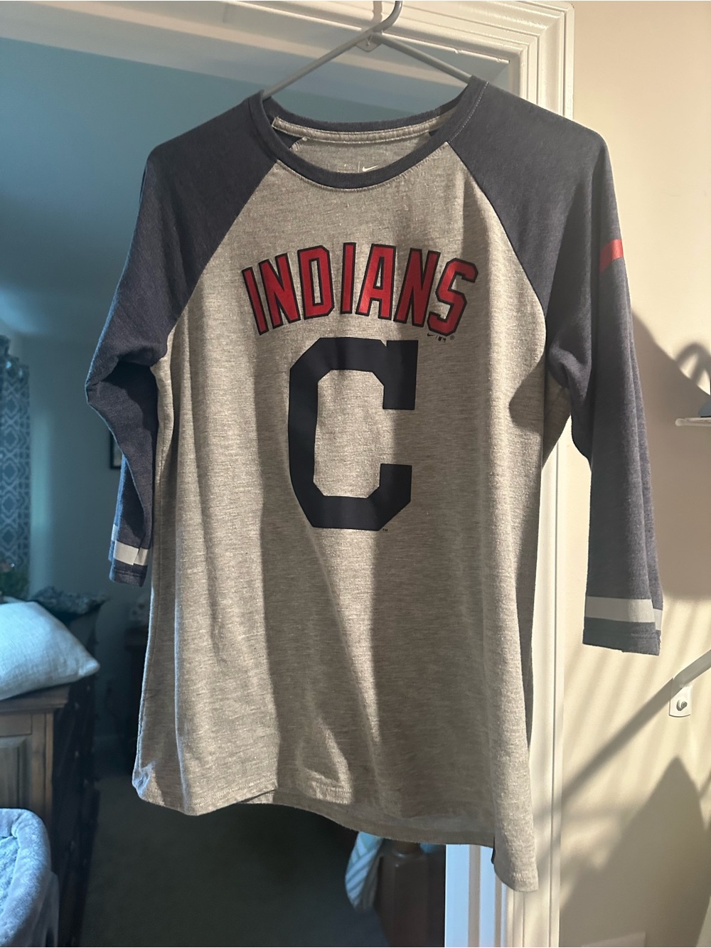 Nike Cleveland Indians Raglan T Shirt Size L